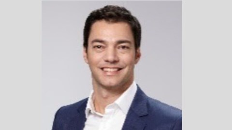 Esteban Gully, Diretor de Finanças