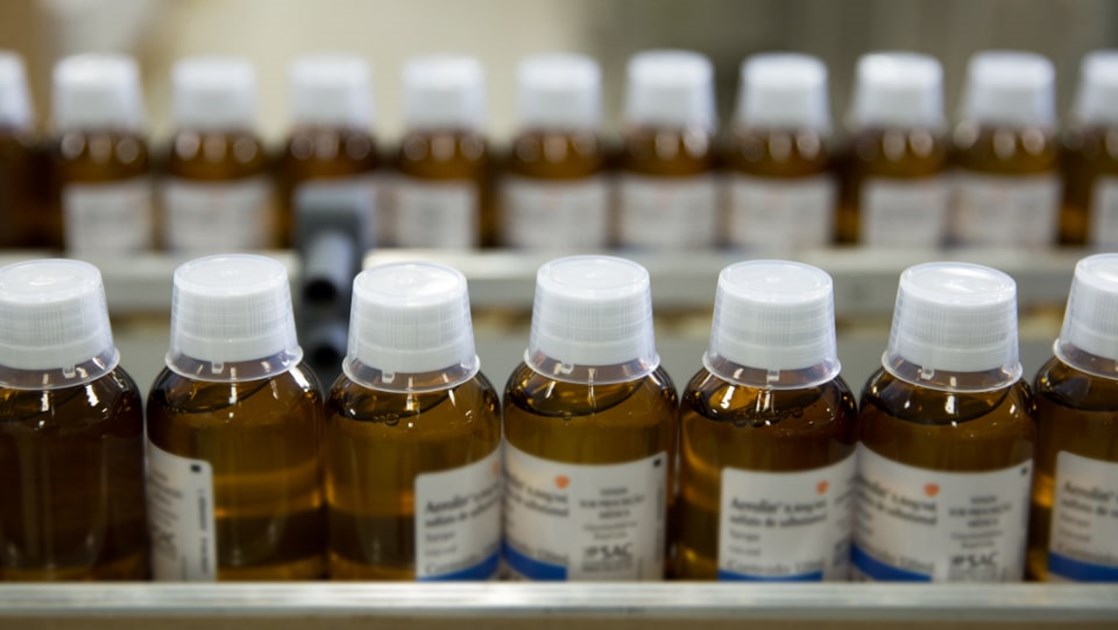 Medicamentos enfileirados