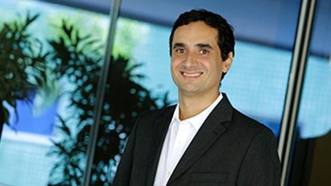 Felipe Torres, Gerente de Compras